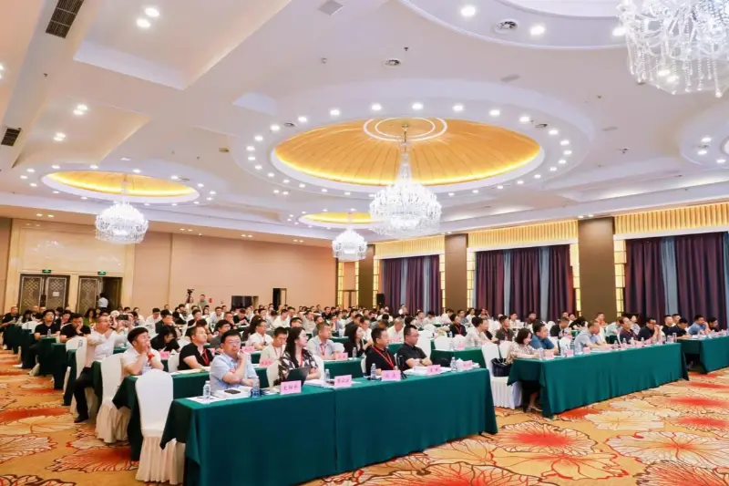 Quangong Machinery Co., Ltd. бере участь у 4-й конференції технічного обміну з питань комплексної утилізації твердих відходів на основі вугілля